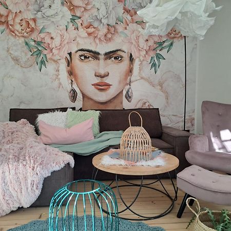 Apartment Wildflower In Privatvilla Im Herzen Merans Екстер'єр фото