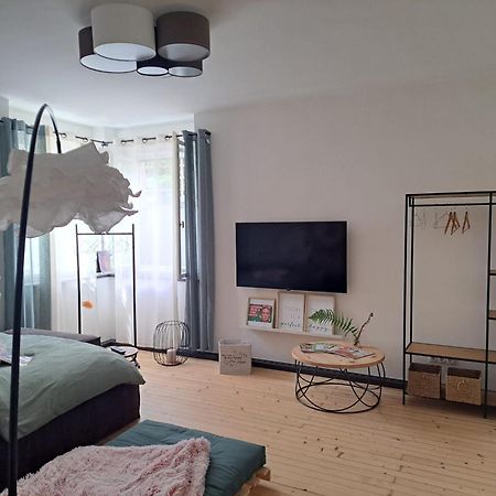 Apartment Wildflower In Privatvilla Im Herzen Merans Екстер'єр фото