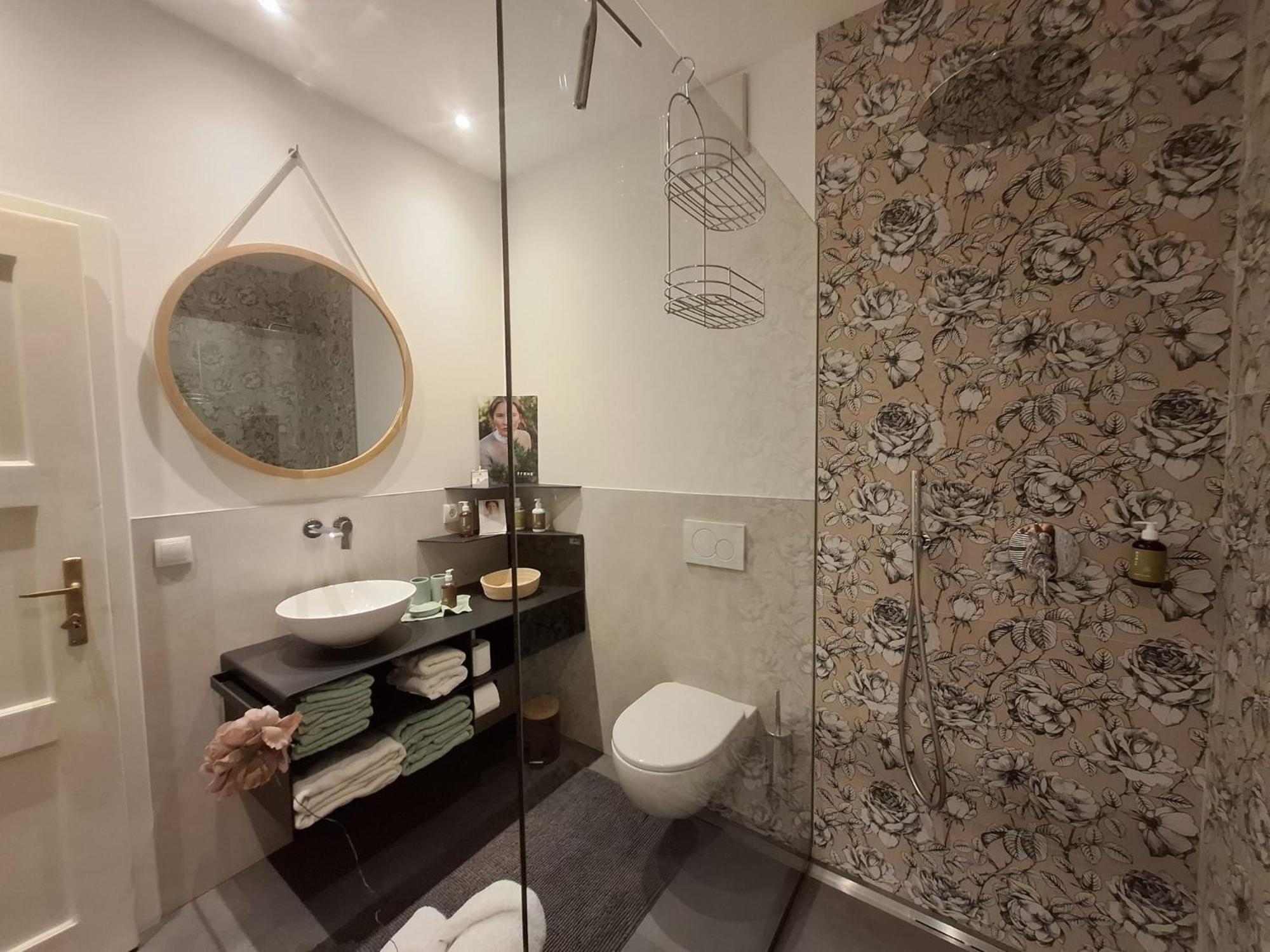 Apartment Wildflower In Privatvilla Im Herzen Merans Екстер'єр фото